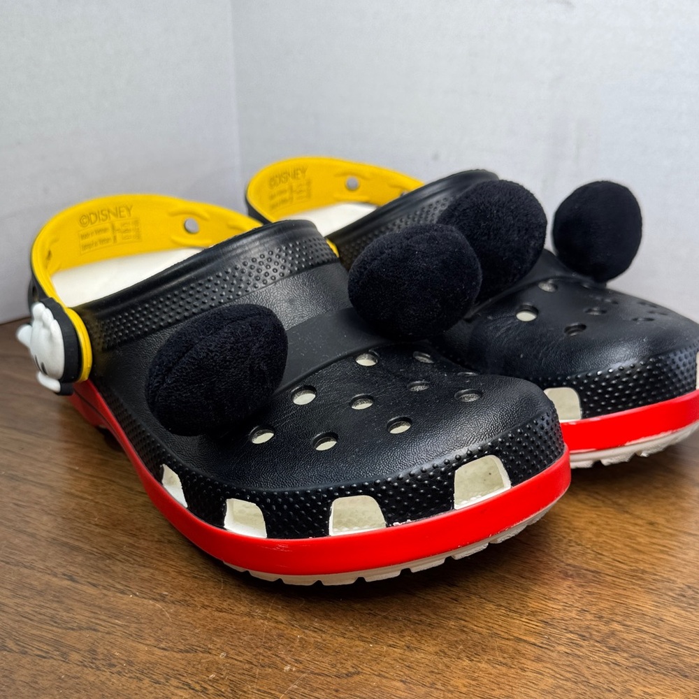 CROCS x Disney I am Mickey Mouse Classic Clogs w/ Plush Ears, Kids sz 3